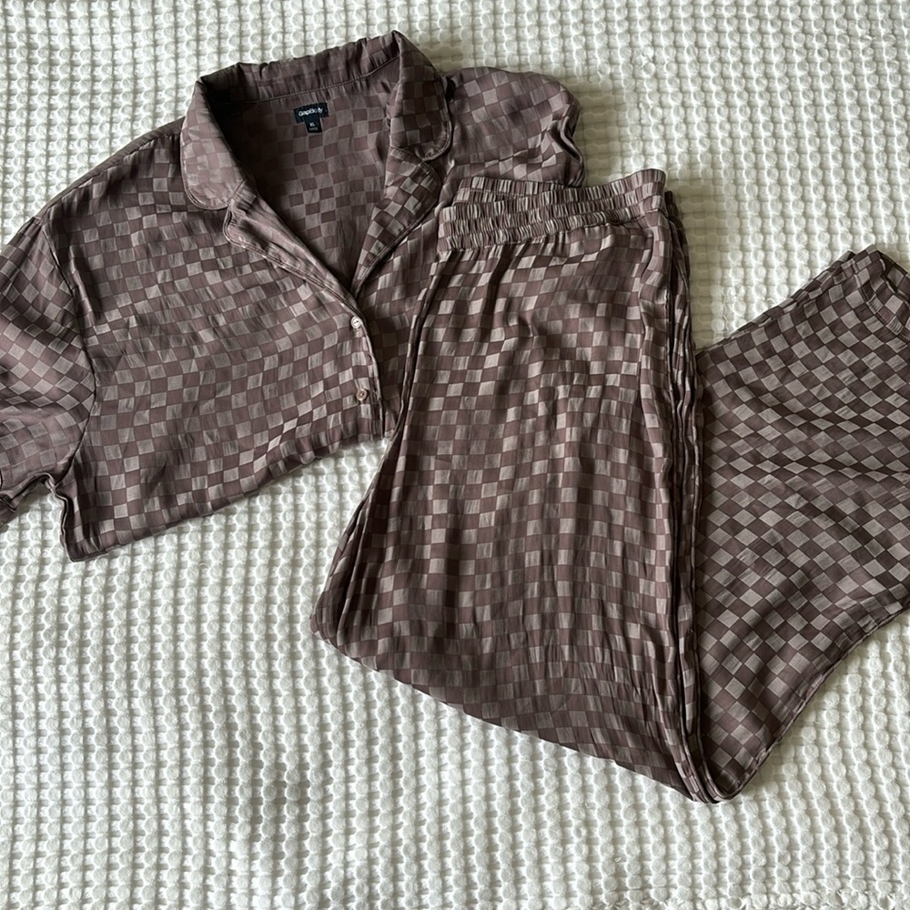 Gap Body Brown Checkered Satin Pajama Set XL